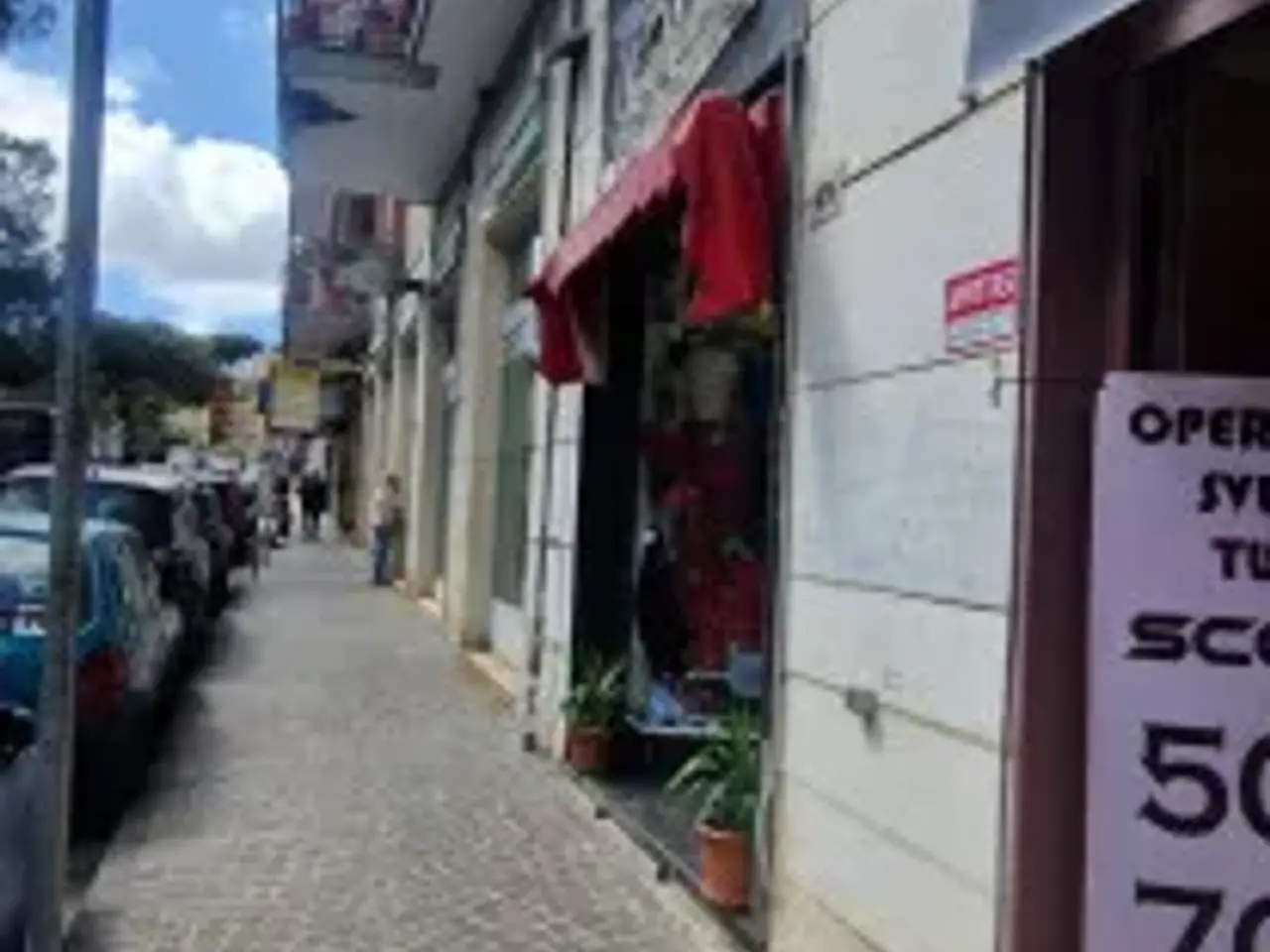 Negozio in Via Eduardo Nicolardi 51, Napoli, {3} - Foto 1