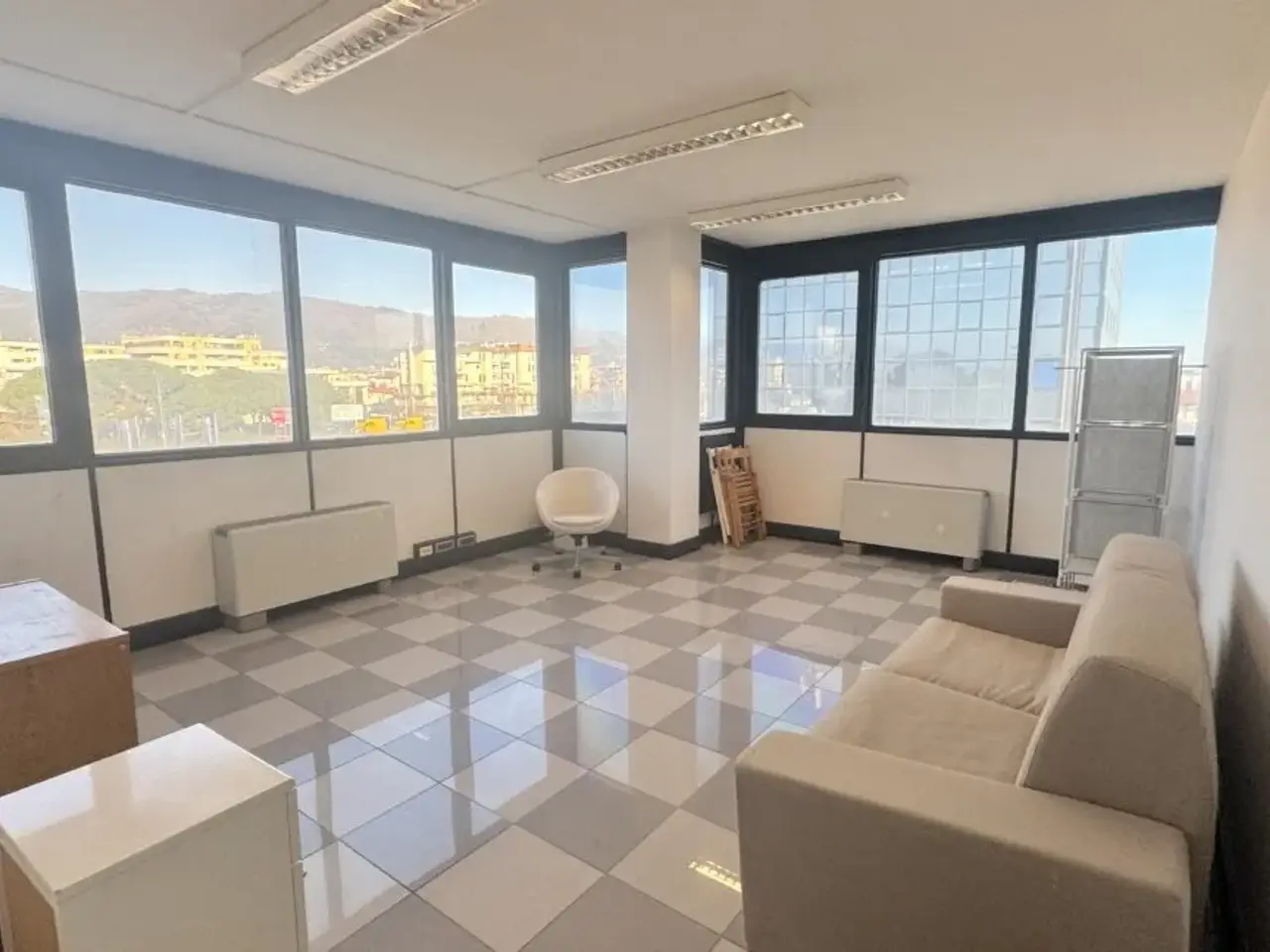 Ufficio in Via Fiorentina, Le Badie, Prato, Toscana, 59100, Italia, Prato, {3} - Foto 1