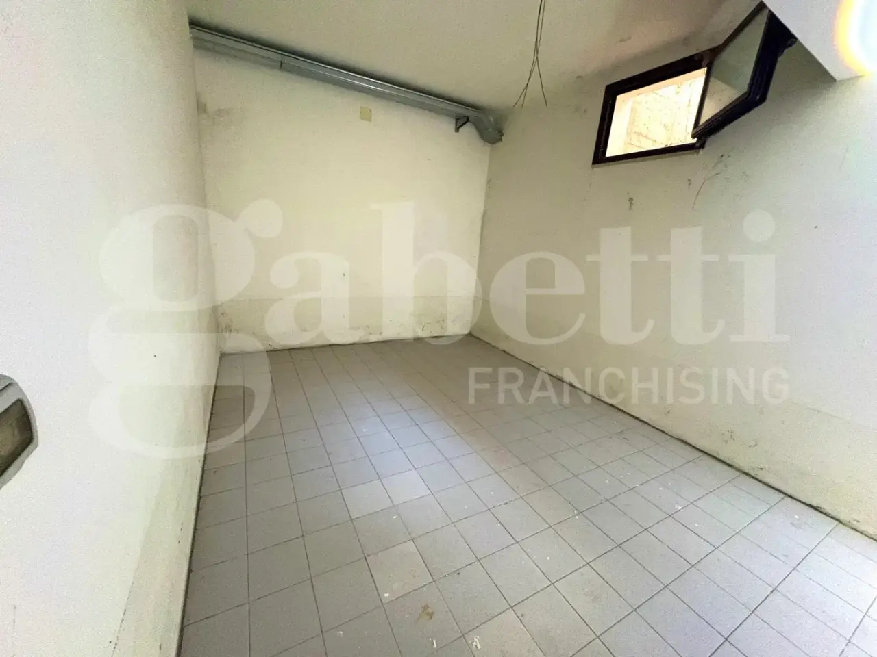 Magazzino in Corso Risorgimento 365, Isernia, {3} - Foto 1