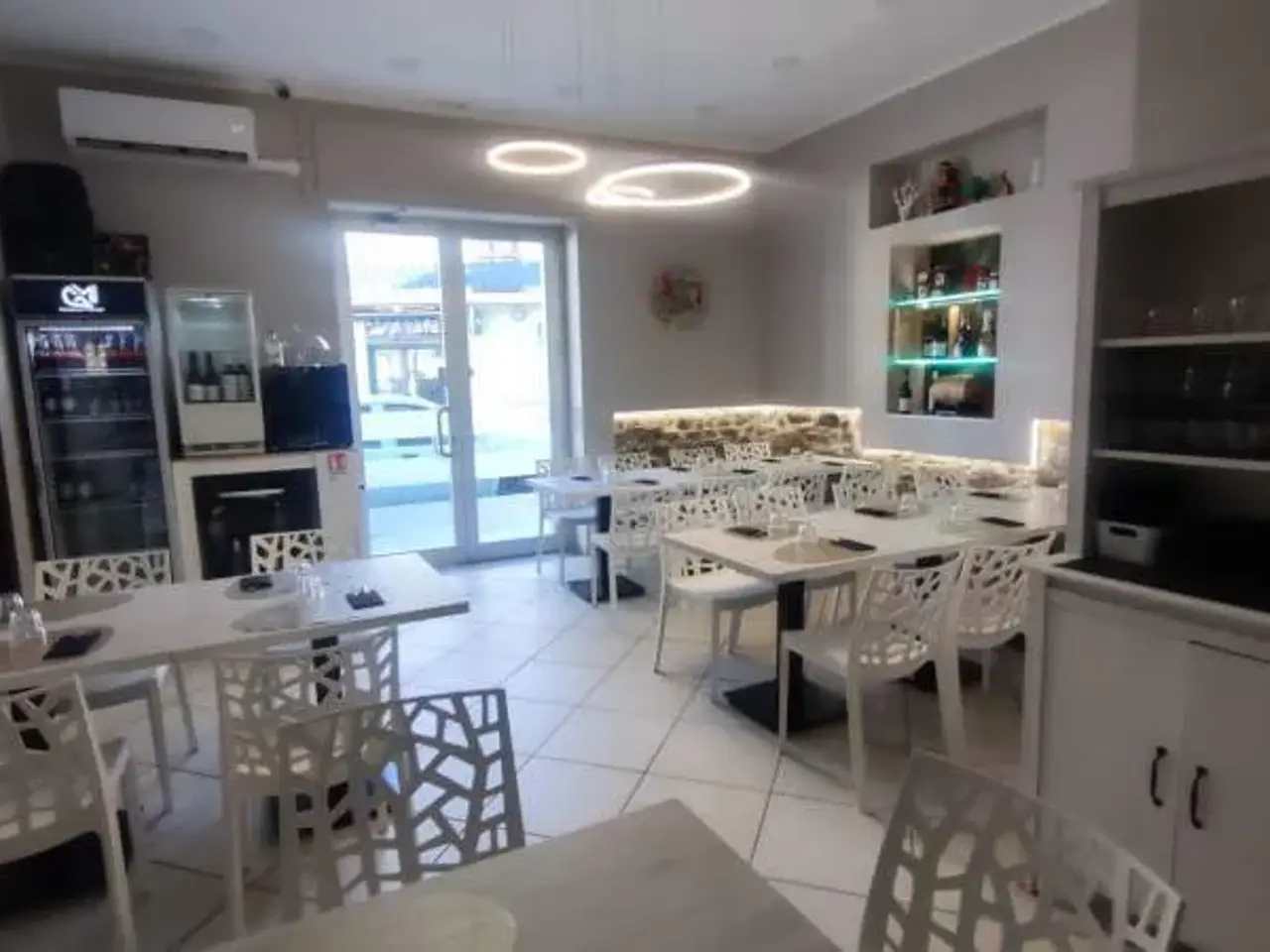 Pizzeria in Via Alcide De Gasperi Snc, Agropoli, {3} - Foto 1