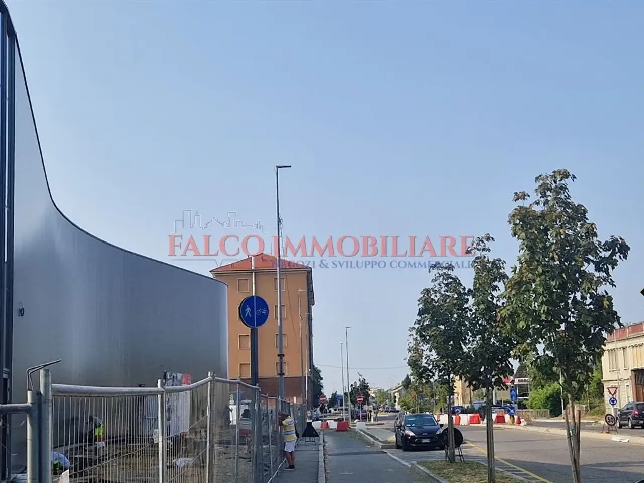 Negozio in Viale Lombardia 8, Monza, {3} - Foto 2