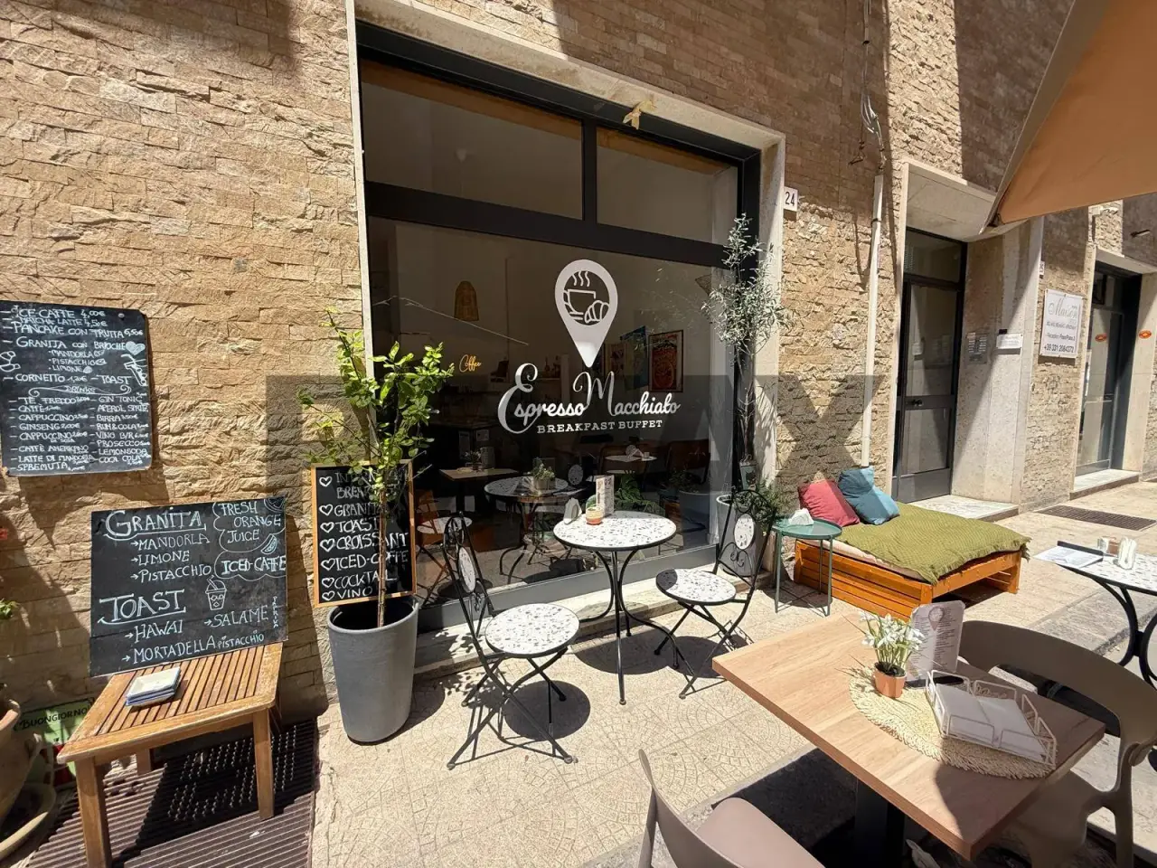Esercizio commerciale in Piazza San Giuseppe 24, Siracusa, {3} - Foto 2