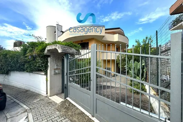 2-room flat in Via Francesco De Renzis 2, Caserta - Photo 1