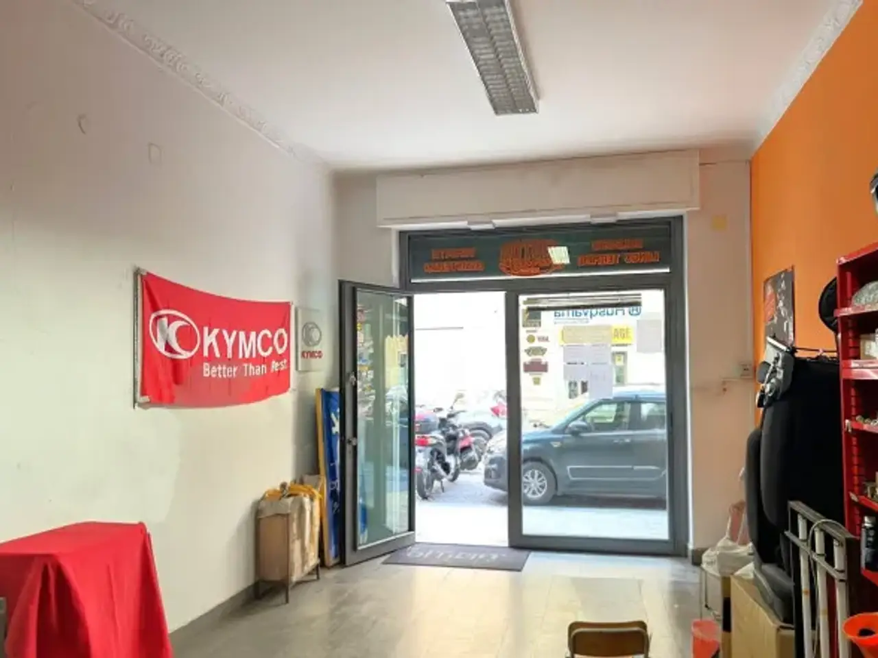 Negozio in Via Andrea d'Isernia, Napoli, {3} - Foto 2