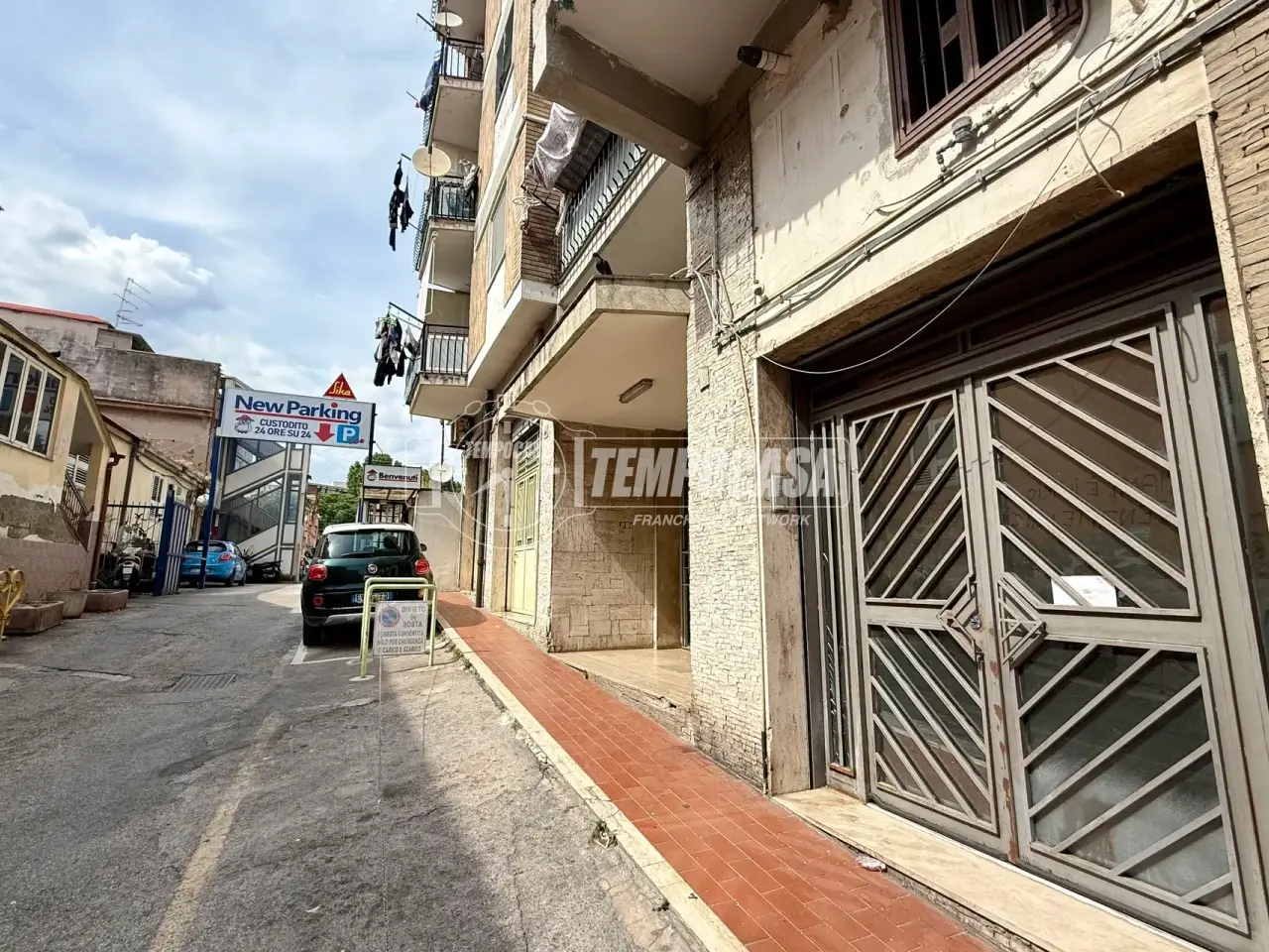 Negozio in Via Piazzolla 19, Napoli, {3} - Foto 1