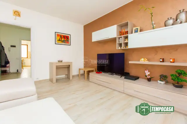 3-room flat in Via Gioacchino Rossini 23, Busto Arsizio - Photo 1