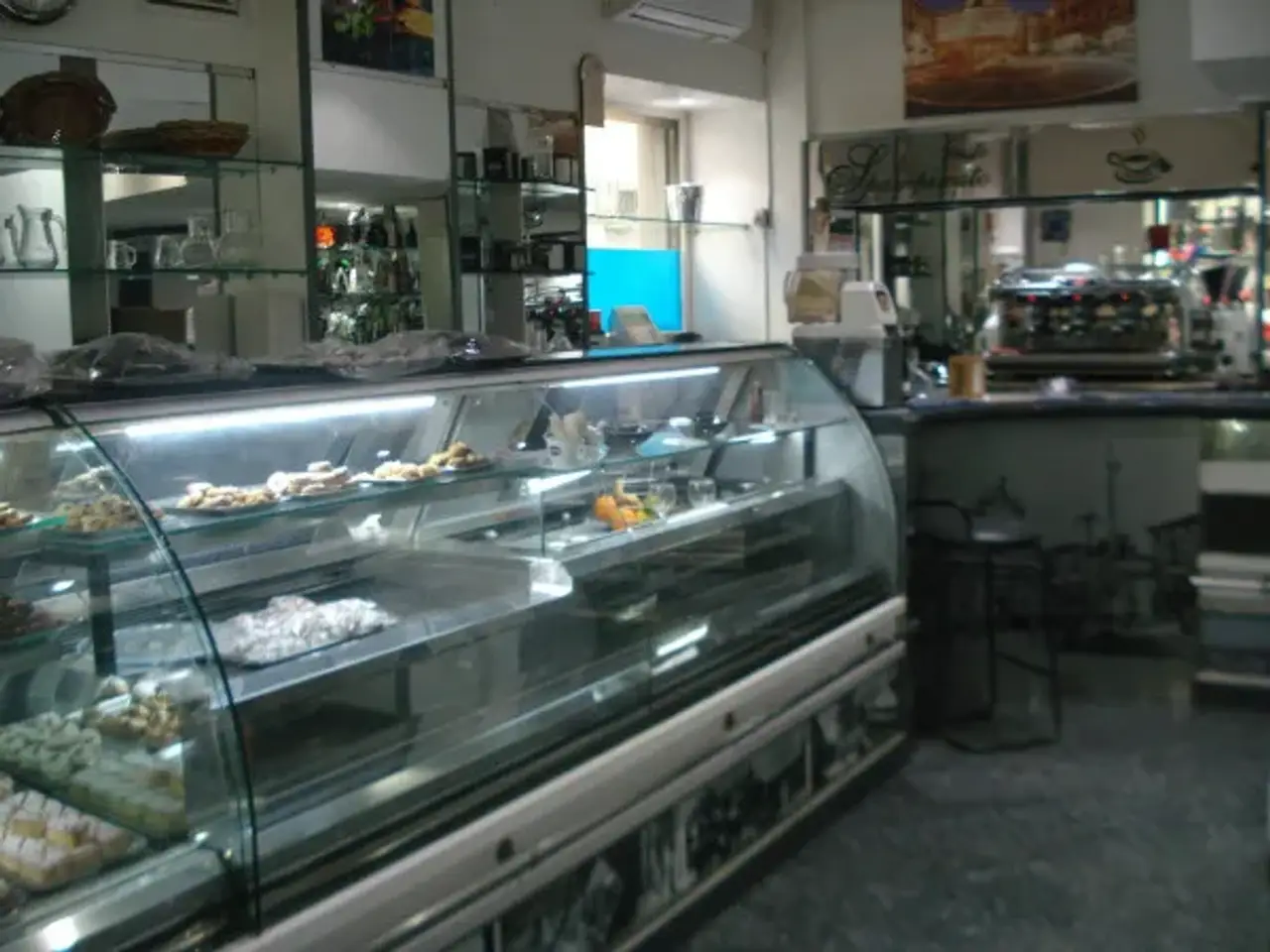 Bar in Via Acquicella 47, Catania, {3} - Foto 1