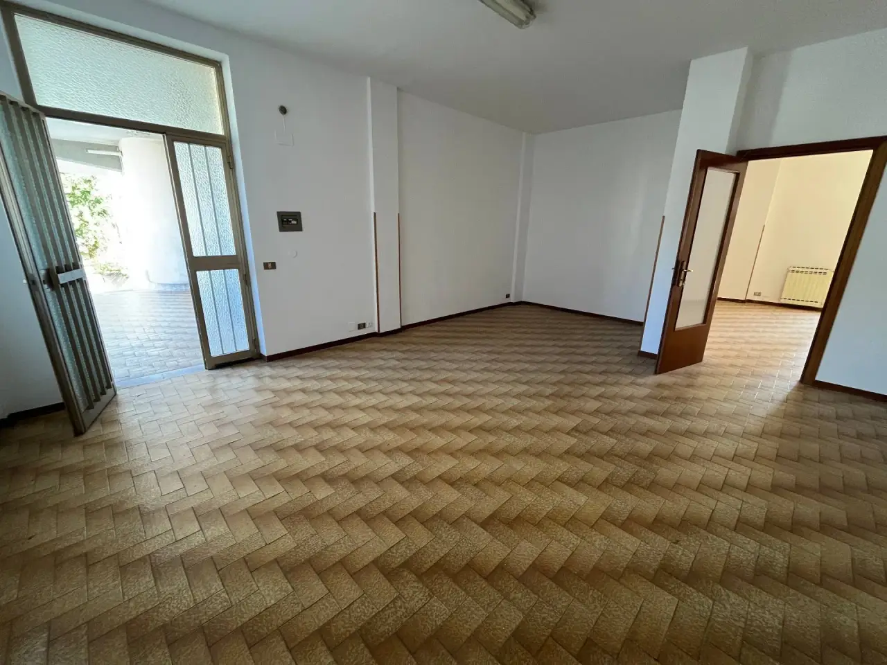 Negozio in Corso Europa, Vasto, {3} - Foto 1