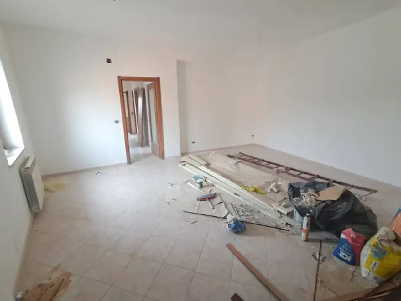 Ufficio in Viale Tommaso Campanella, Catanzaro, {3} - Foto 1