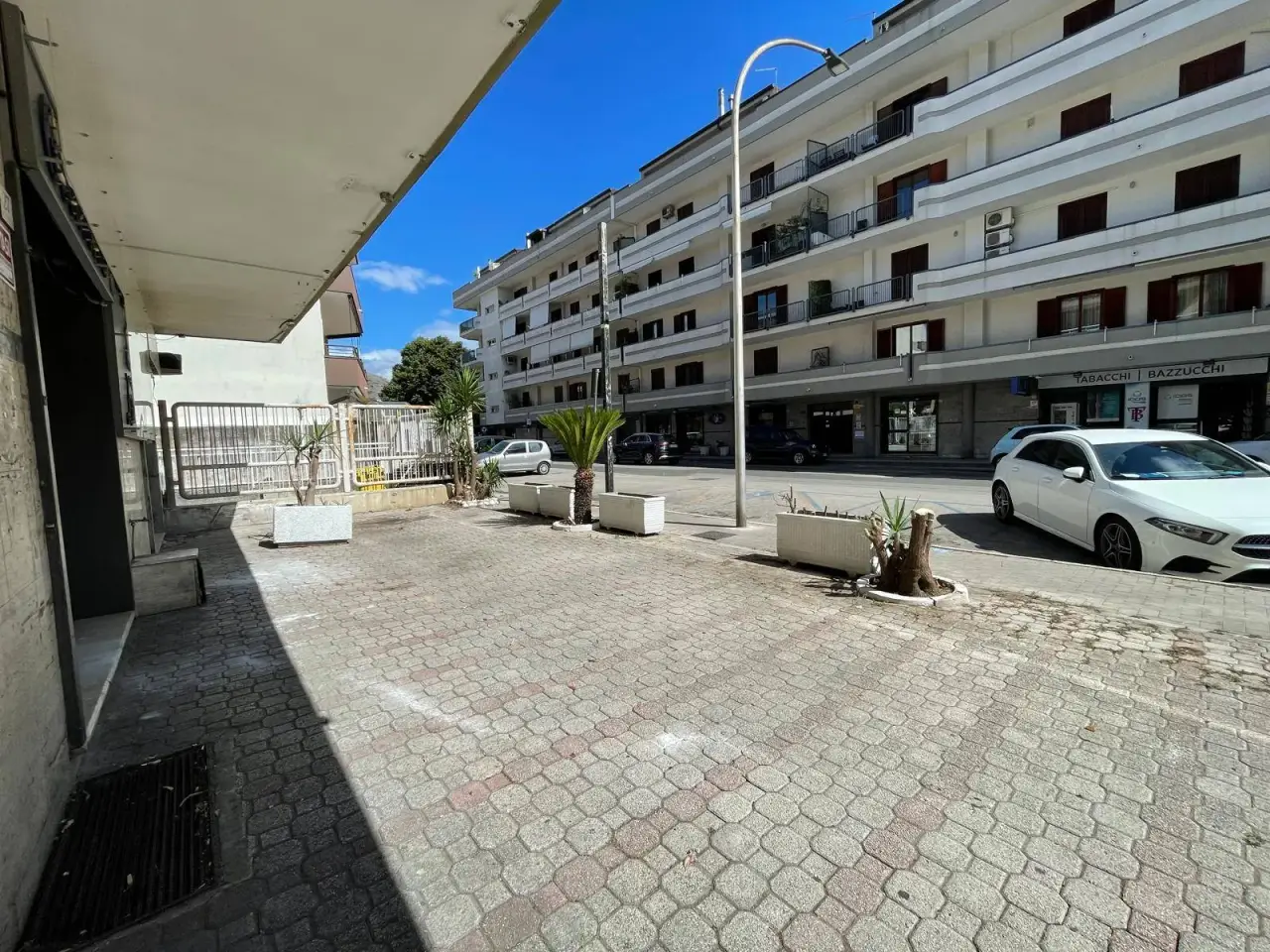 Negozio in Via Salvo d'Acquisto 27, Caserta, {3} - Foto 2