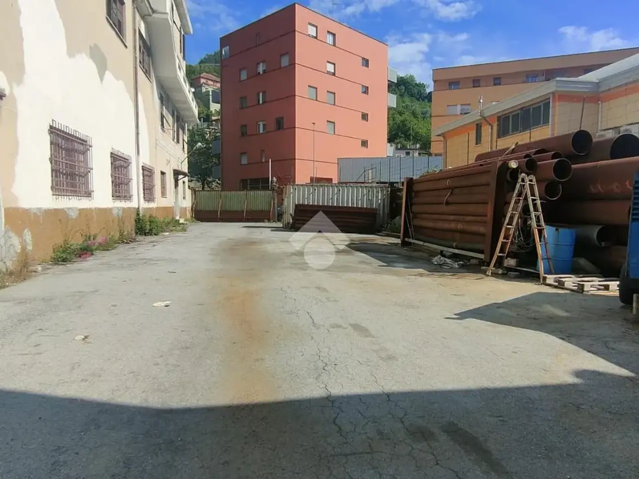 Capannone in Via Vezzani, Genova, {3} - Foto 1