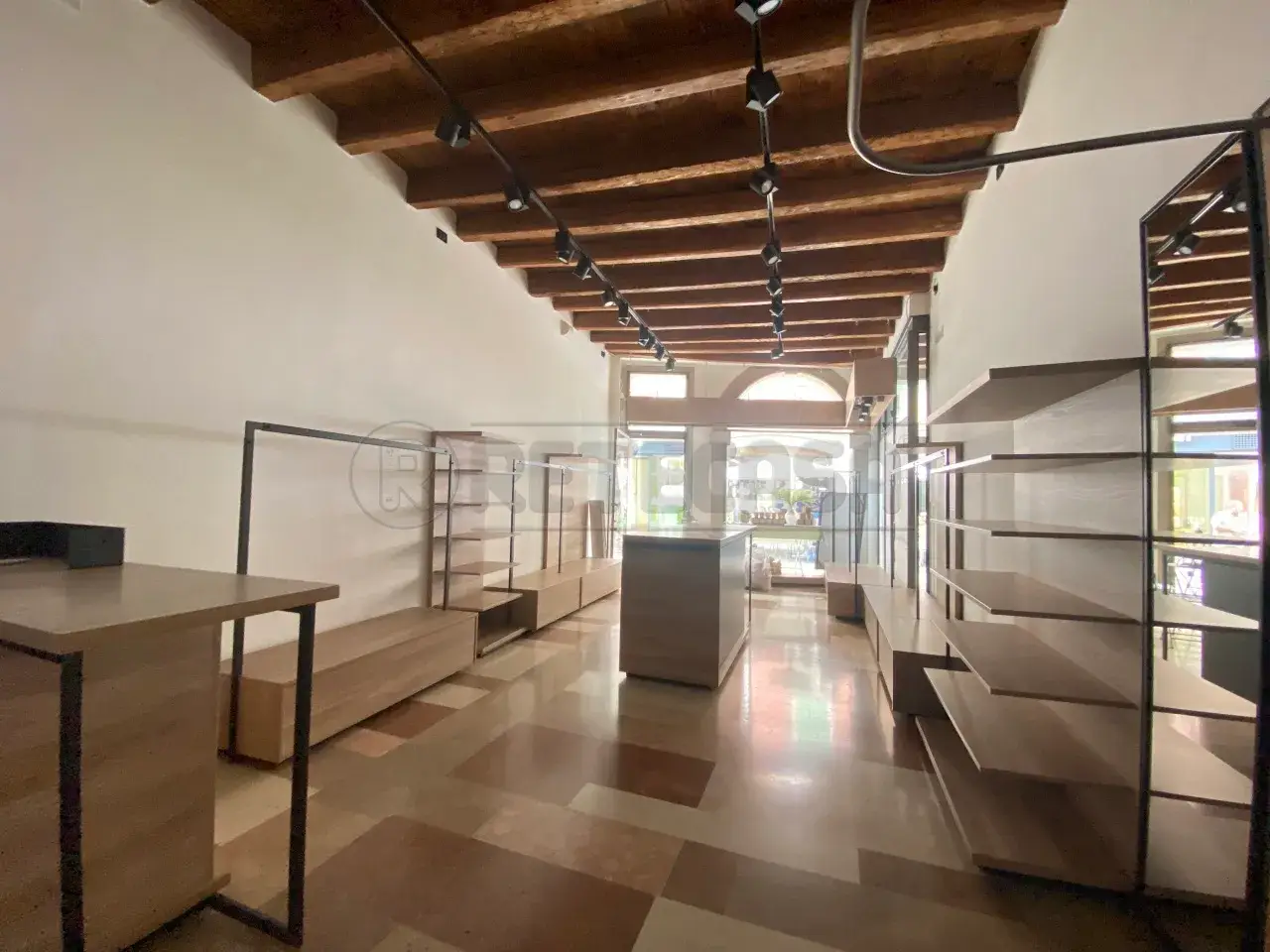 Palazzina commerciale in Via Roma 4, Bassano Del Grappa, {3} - Planimetria 1