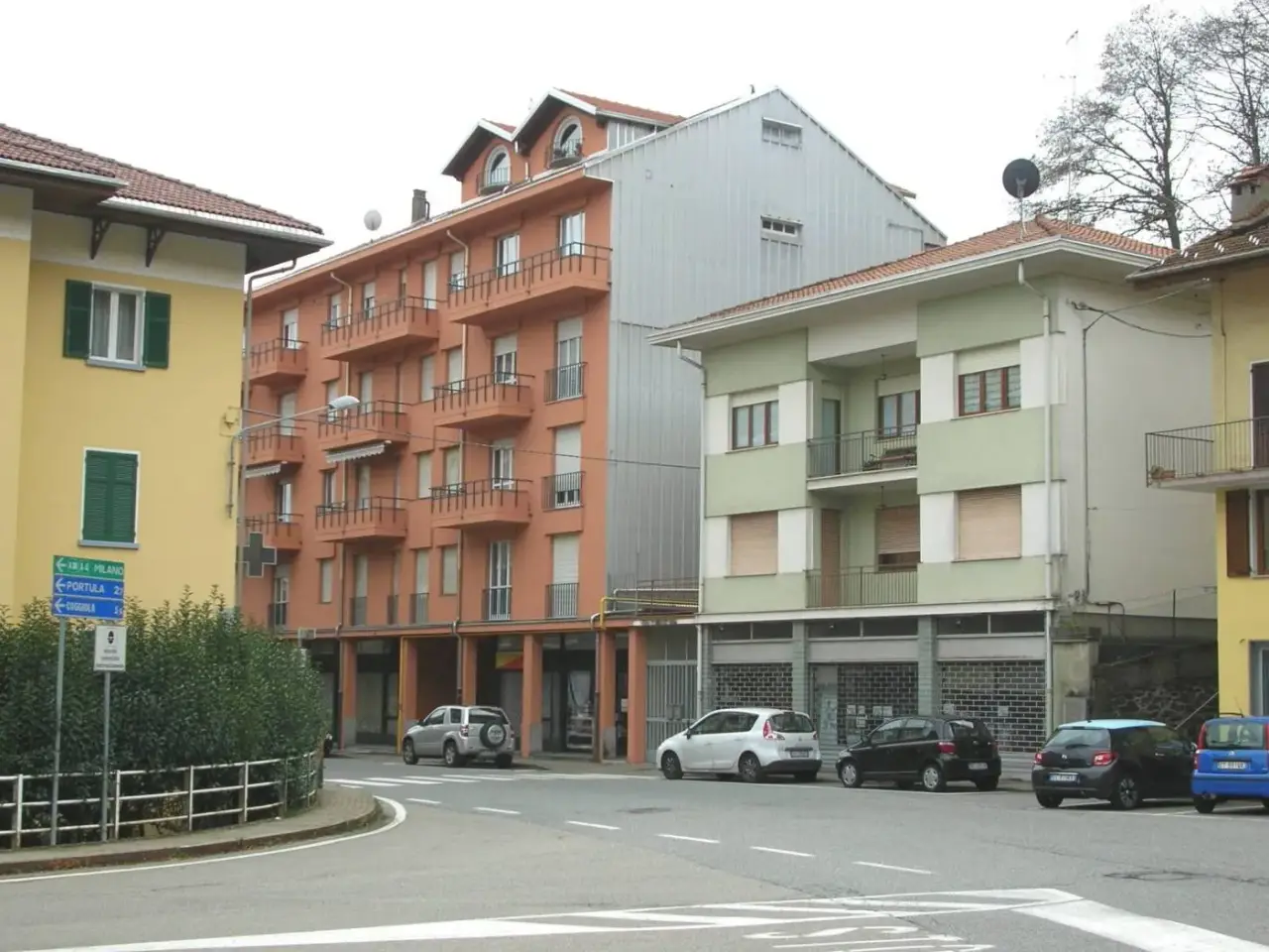 Negozio in Via Roma 77, Valdilana, {3} - Foto 1