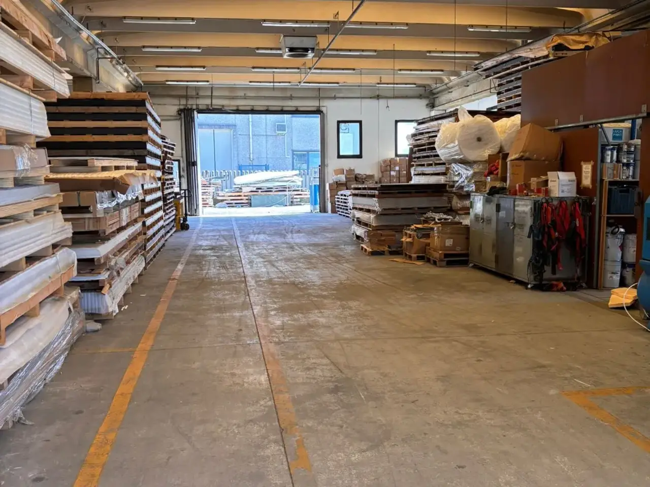 Capannone in Viale delle Industrie, Cambiago, {3} - Foto 2