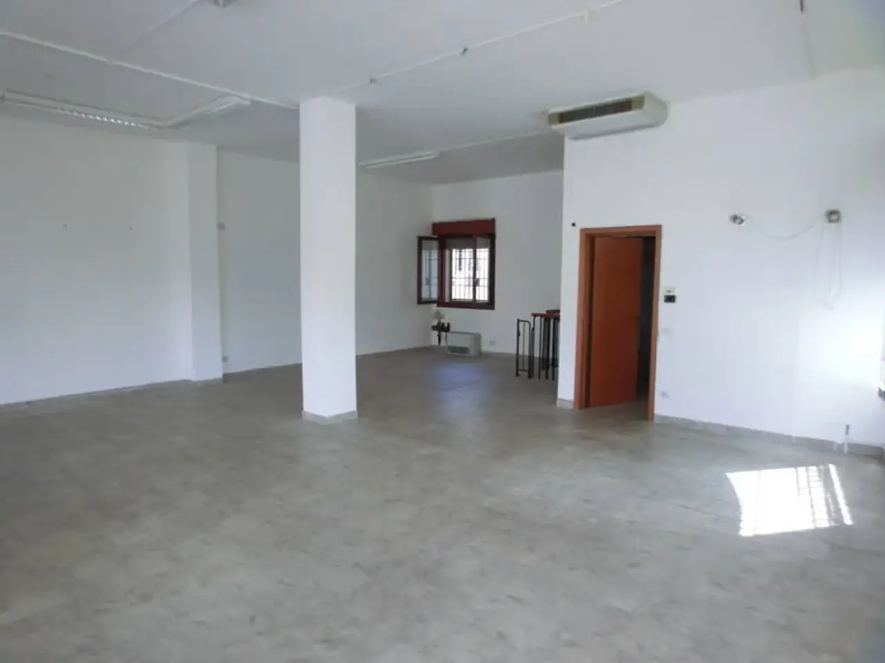 Negozio in Via Emilia, Toscanella di Dozza,, Dozza, {3} - Foto 2