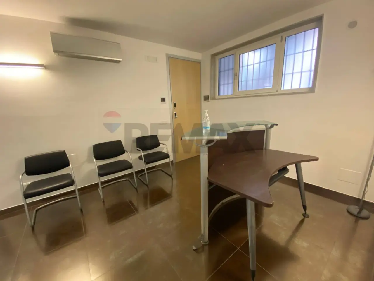 Ufficio in Via Manzoni 210-214, Bari, {3} - Foto 1