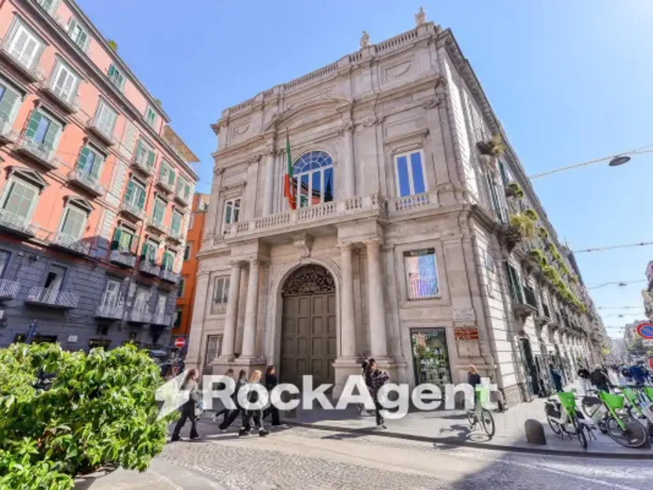 Negozio in Piazza Sette Settembre, Napoli, {3} - Foto 2