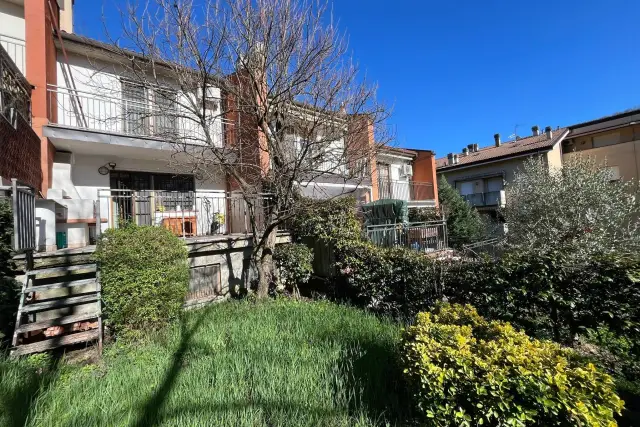 Terraced house in Via Palmiro Togliatti, Monte San Pietro - Photo 1