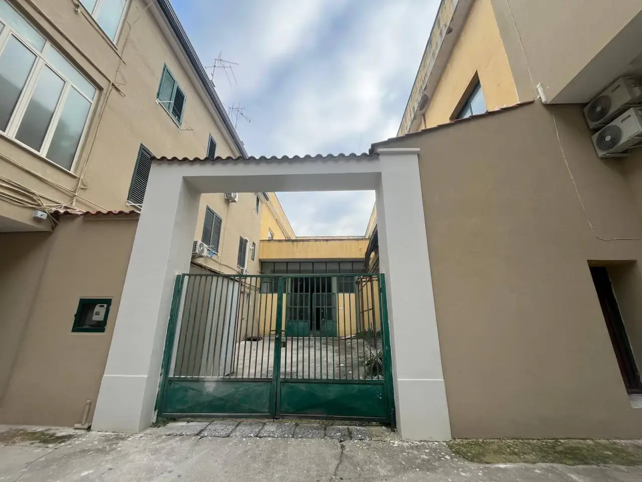 Laboratorio in Via Anfiteatro 65, Santa Maria Capua Vetere, {3} - Foto 1