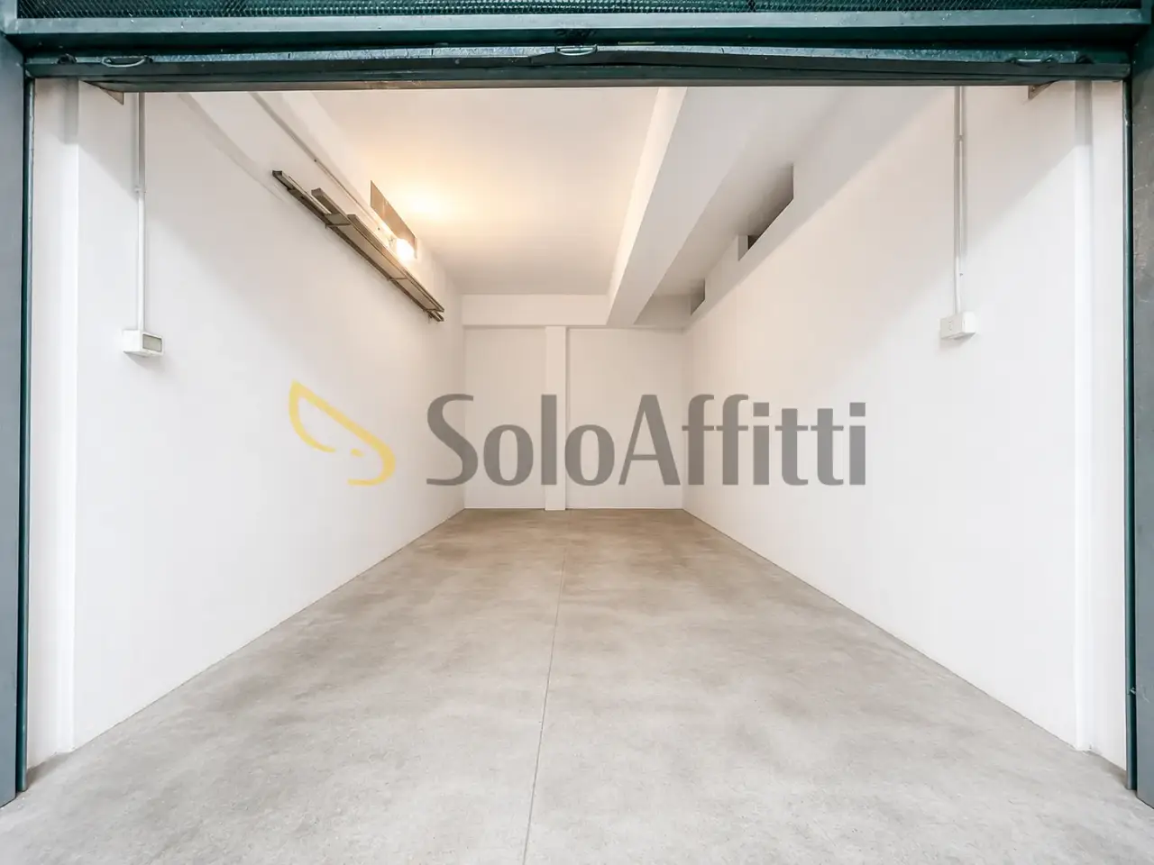Parcheggio chiuso in Via Carelli, Napoli, {3} - Foto 1