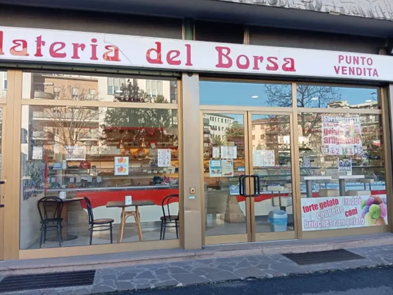 Gelateria in Via Giosuè Carducci 15, Bergamo, {3} - Foto 2