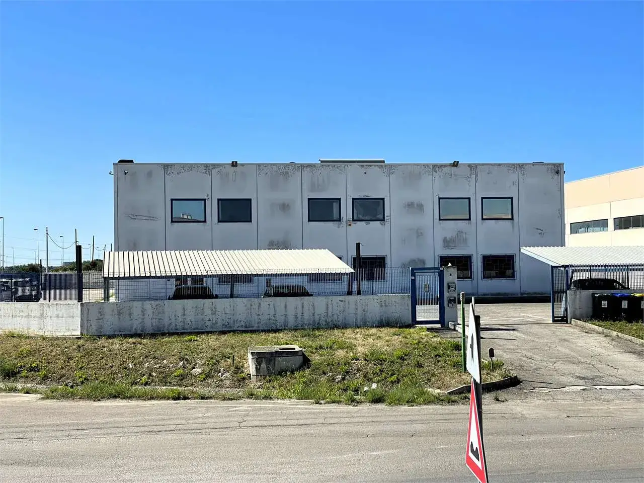 Ufficio in Via Alessandro Artom, 1, 72100 Brindisi, Brindisi, {3} - Foto 2