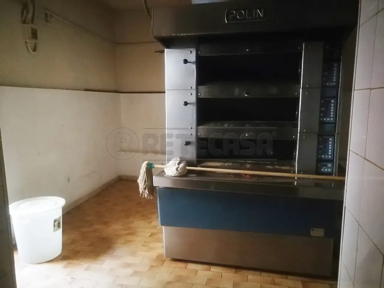 Palazzina commerciale in Via Salvati 41, Caltanissetta, {3} - Foto 2