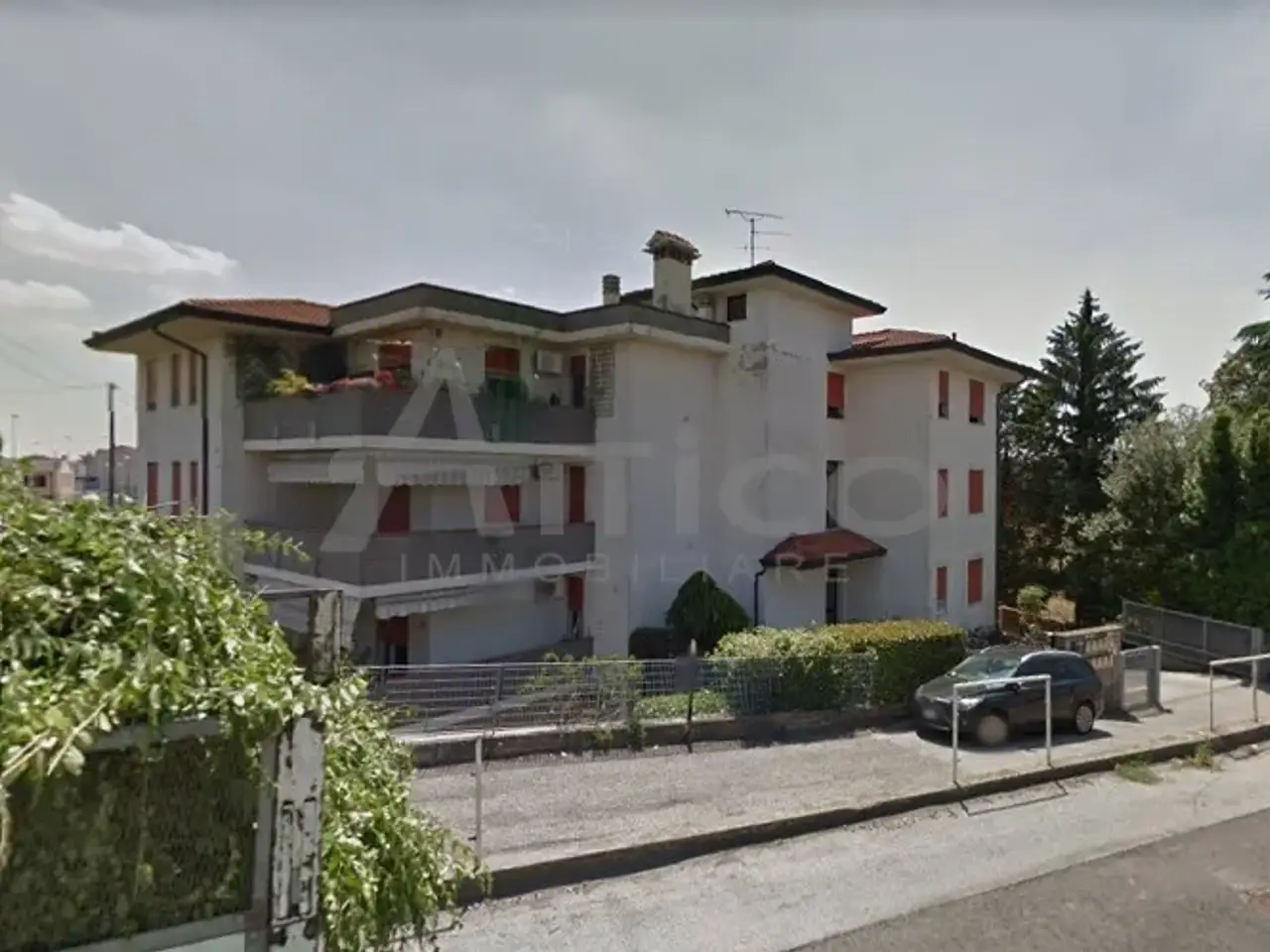 Parcheggio chiuso in Viale Porta Po 40, Rovigo, {3} - Foto 1