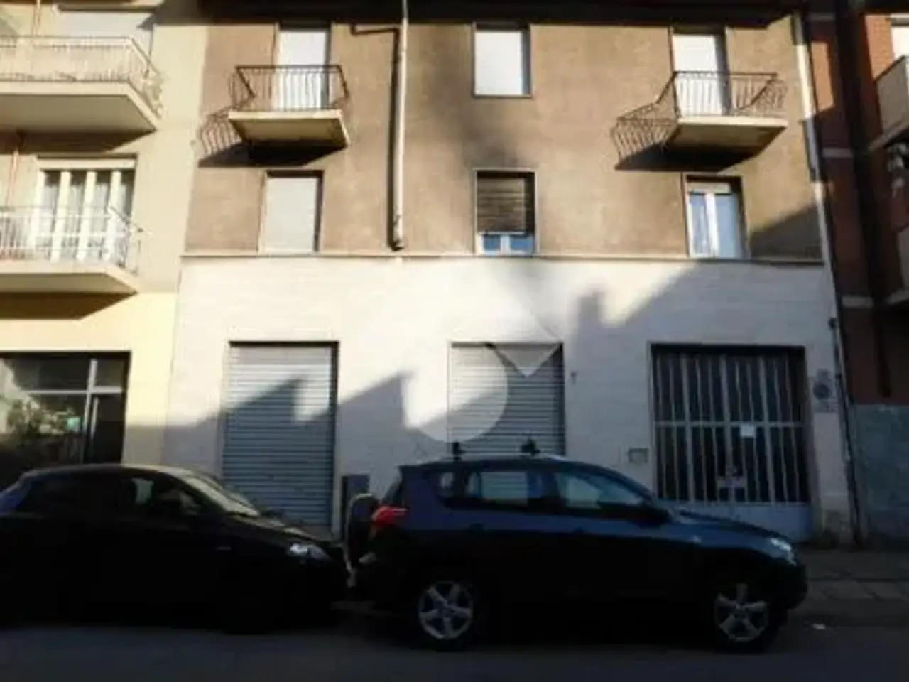 Negozio in Via Tommaso Gulli 28, Torino, {3} - Foto 2