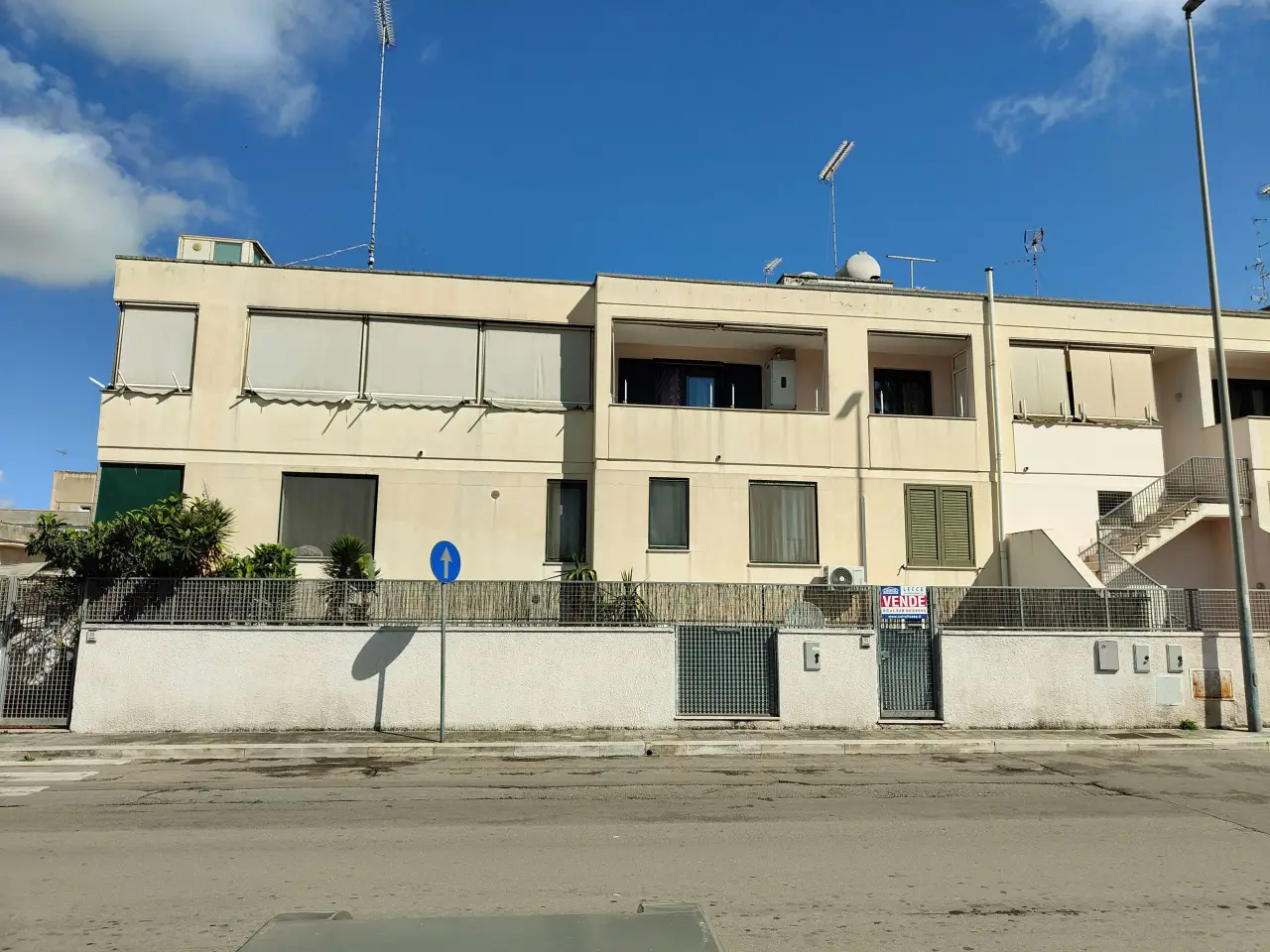 Locale commerciale in Via Adriatica, Lecce, {3} - Foto 1
