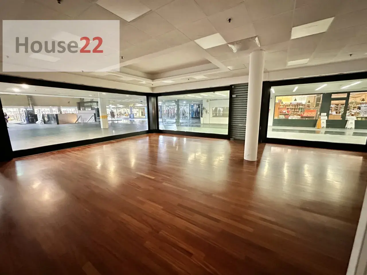 Negozio in Galleria Parco Città 59, Vicenza, Vicenza, {3} - Foto 2
