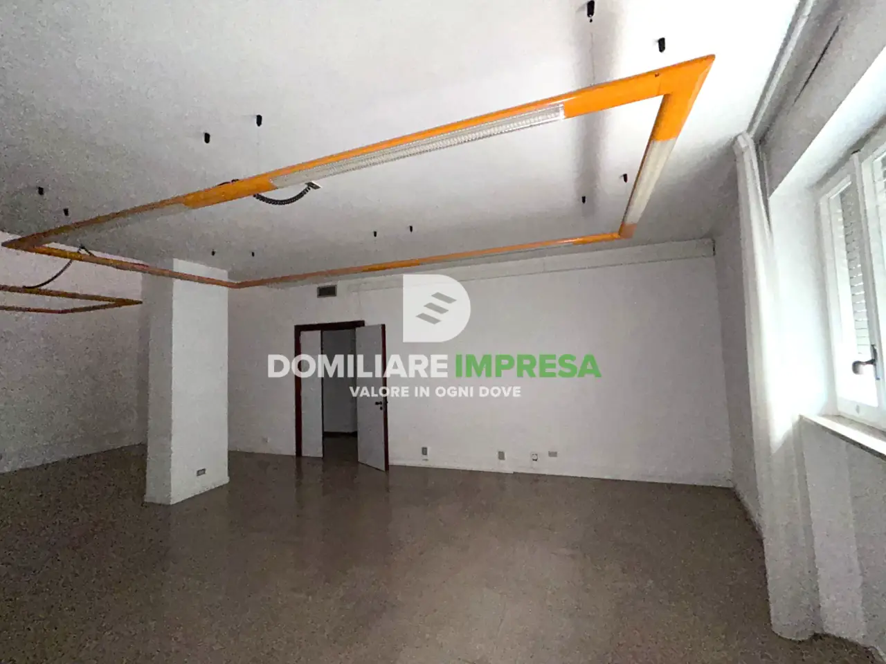 Ufficio in Via Baldassarre Papadia 9, Lecce, {3} - Foto 1
