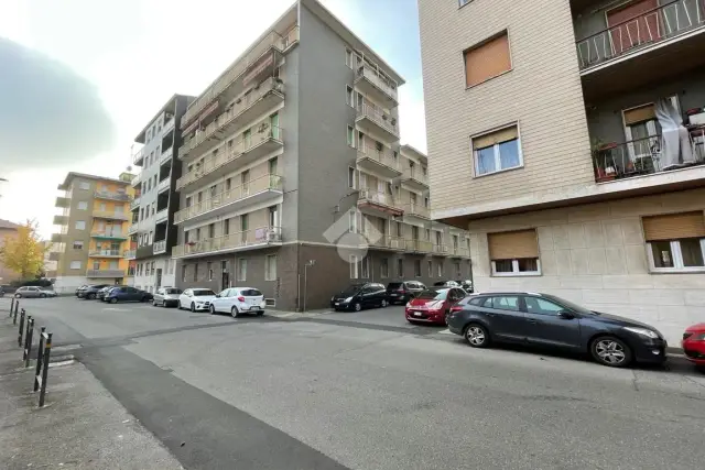 Dreizimmerwohnung in Via Ugo Bassi 41, Voghera - Foto 1