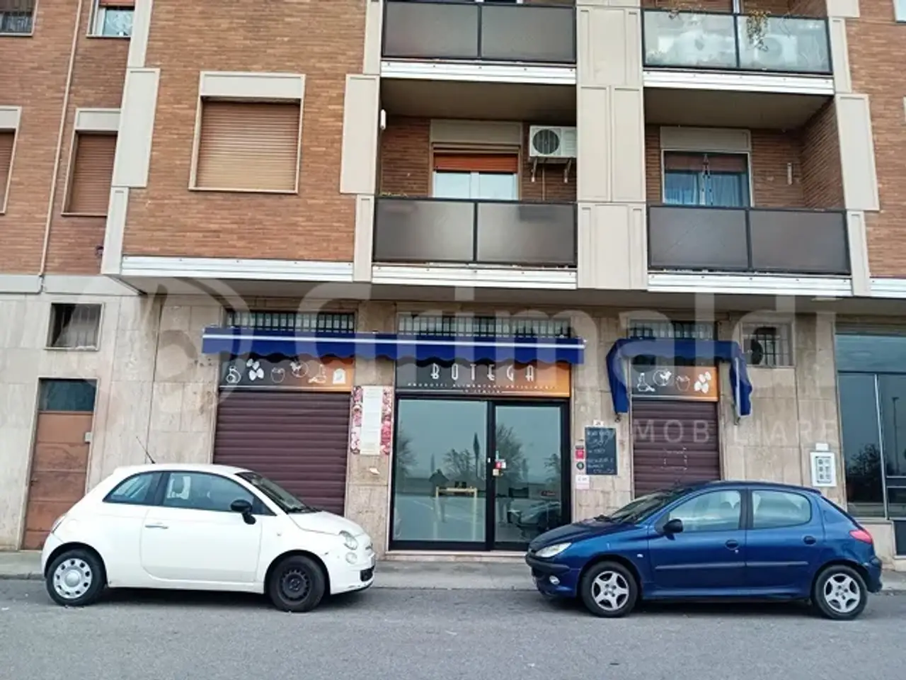 Negozio in Via Amedeo d'Aosta 25, Mediglia, {3} - Foto 1
