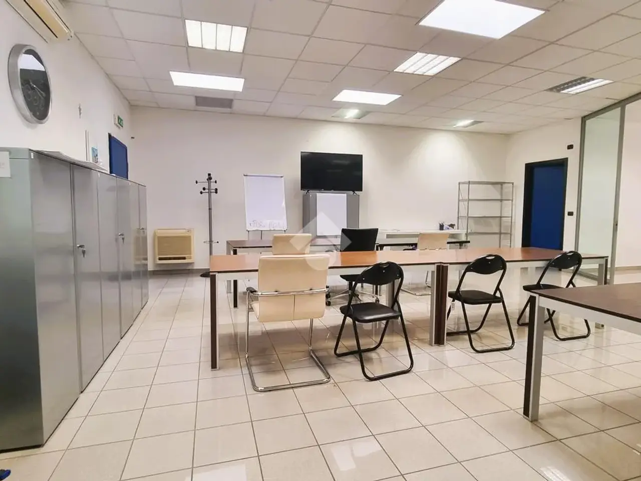 Ufficio in , Bagnolo San Vito, {3} - Foto 1