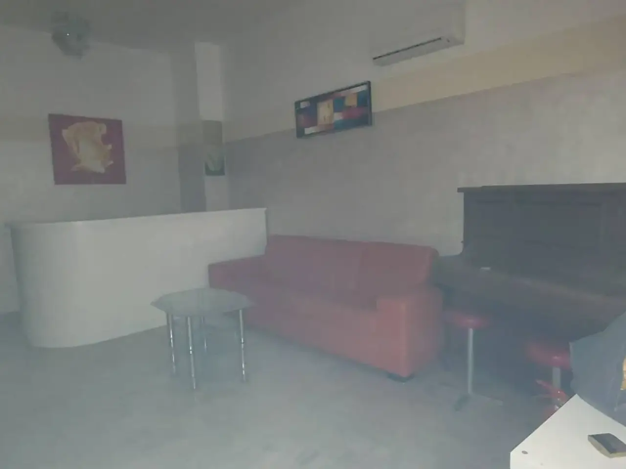 Negozio in Piazza Vittime dei Lager Nazisti 21, Pontedera, {3} - Foto 2