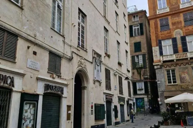 Geschäft in Vico del Fornaro 6, Genova - Foto 1