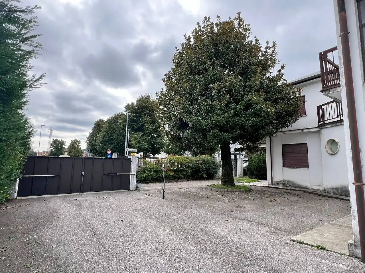 Laboratorio in Via Martiri della Libertà, Malo, {3} - Foto 2
