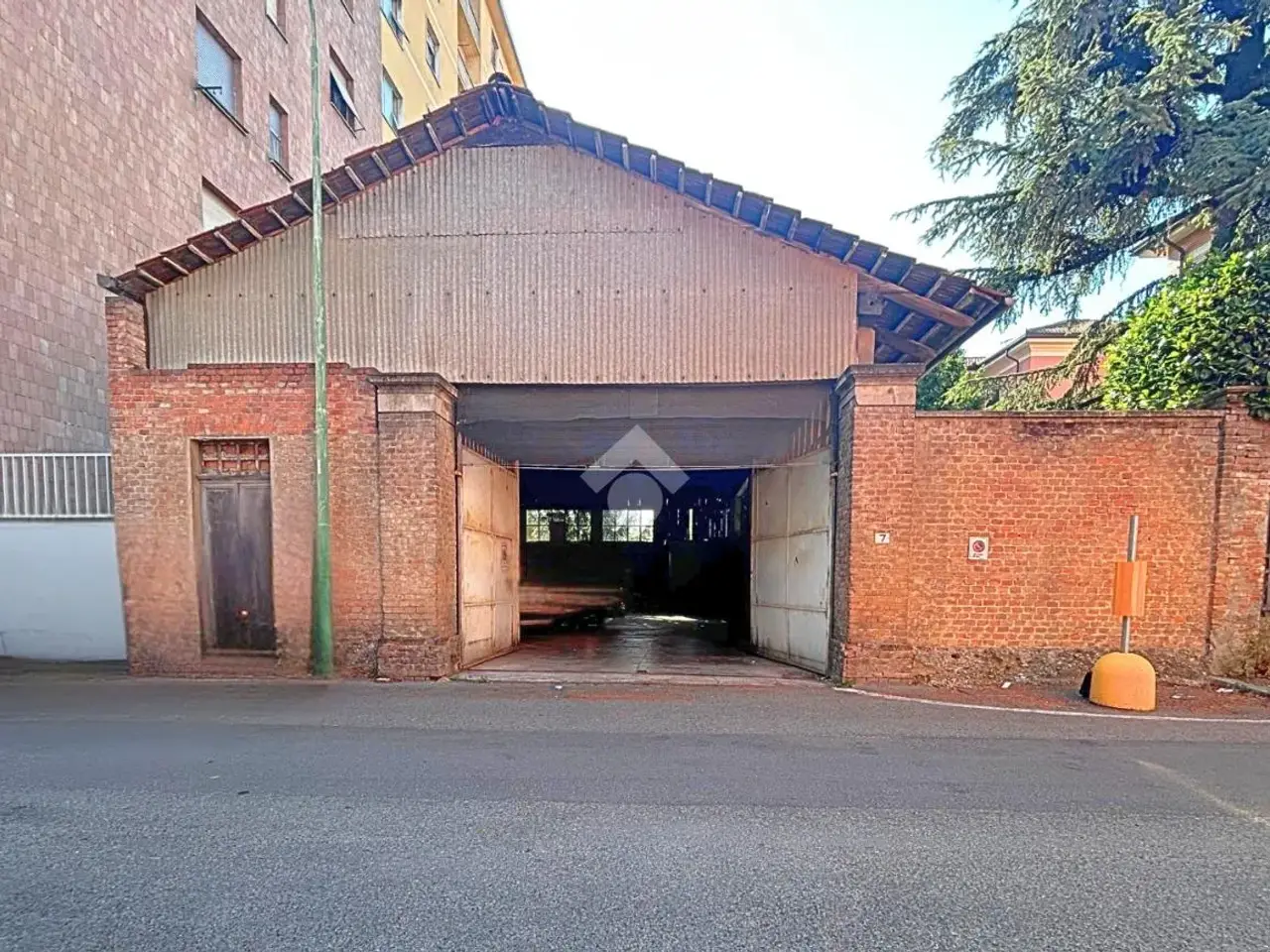 Magazzino in Via Monte Grappa 7, Novi Ligure, {3} - Foto 1