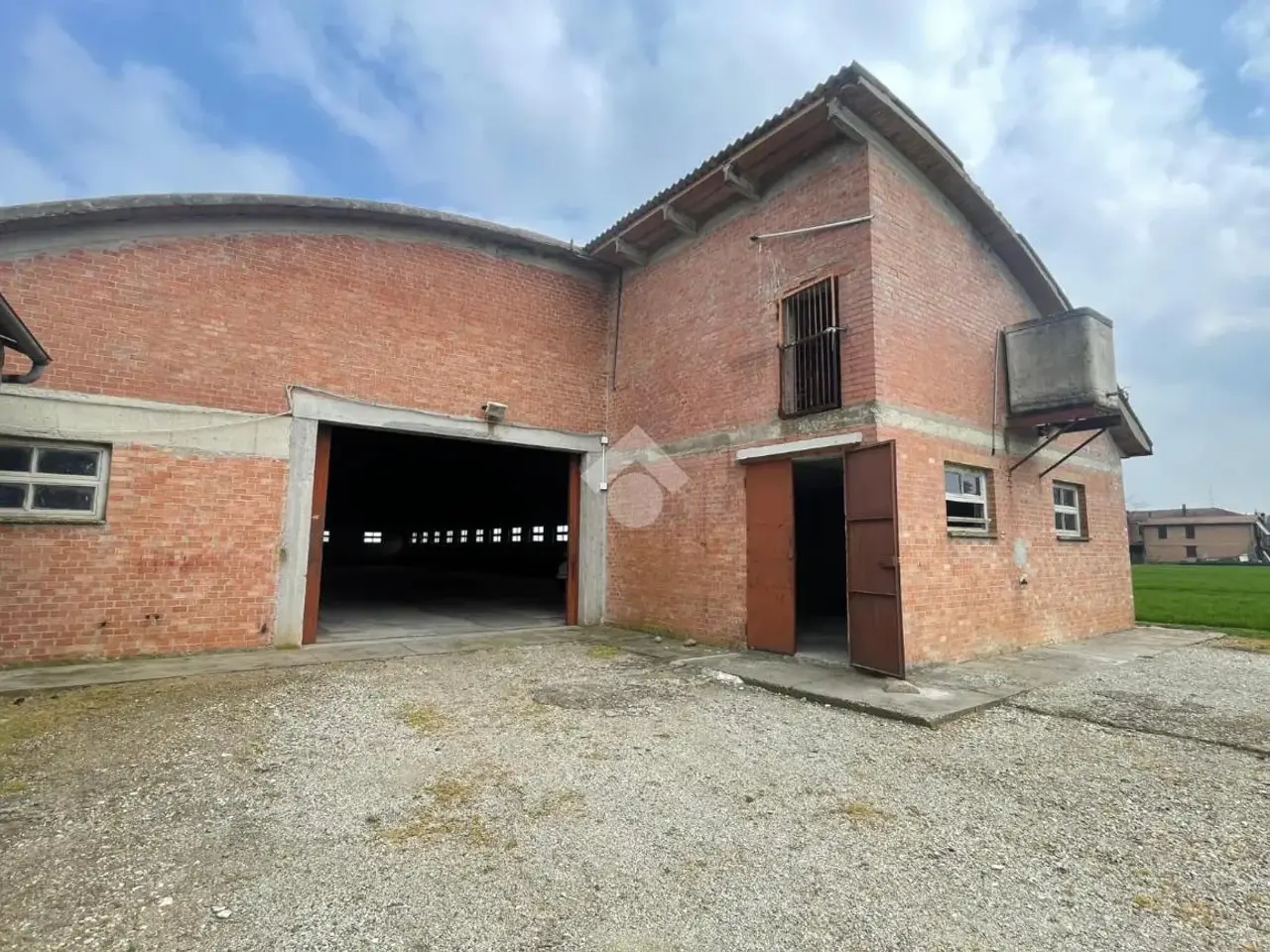 Capannone in Via Giampietro Piana 573, Castel San Pietro Terme, {3} - Foto 2