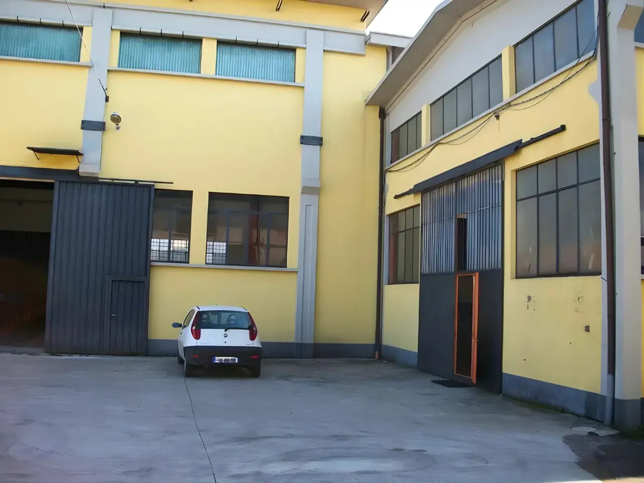 Capannone in Viale del Lavoro, Vicenza, {3} - Foto 1