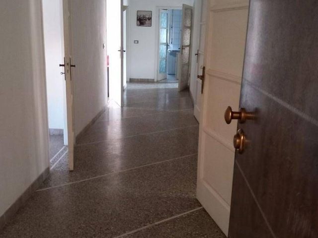 Apartament in Piazza Felice Cavallotti, Livorno - Photo 1