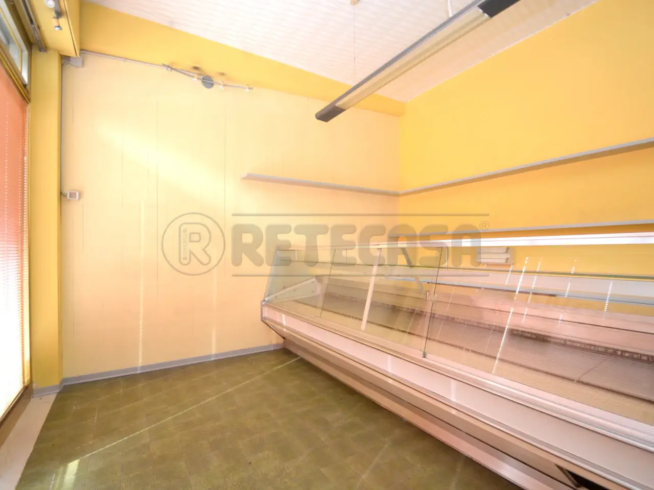 Palazzina commerciale in , Valdagno, {3} - Foto 1