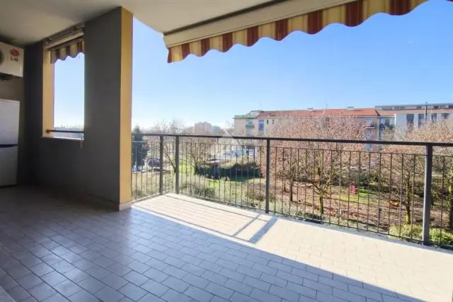 Appartamento in vendita, Cormano. Bilocale Via Adda 46 con terrazzo e ...