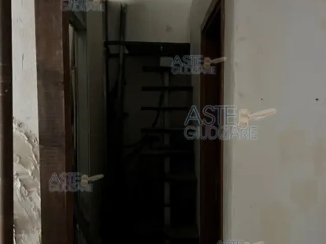 Magazzino in Via Umberto Saracini, 44, 60127 Ancona An, Italia 44, Ancona, {3} - Foto 1