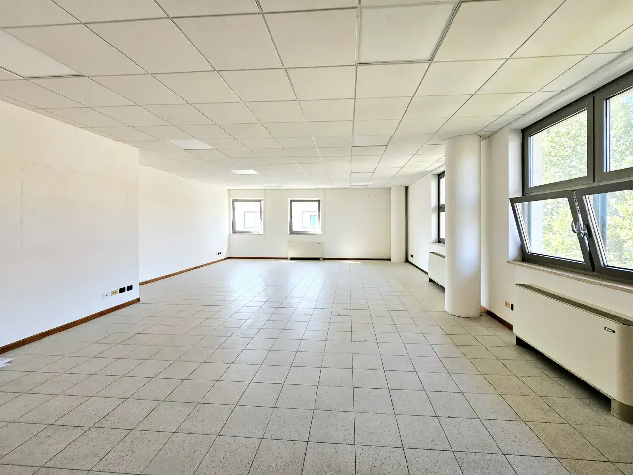 Ufficio in Via degli Artigiani, Este, {3} - Foto 1
