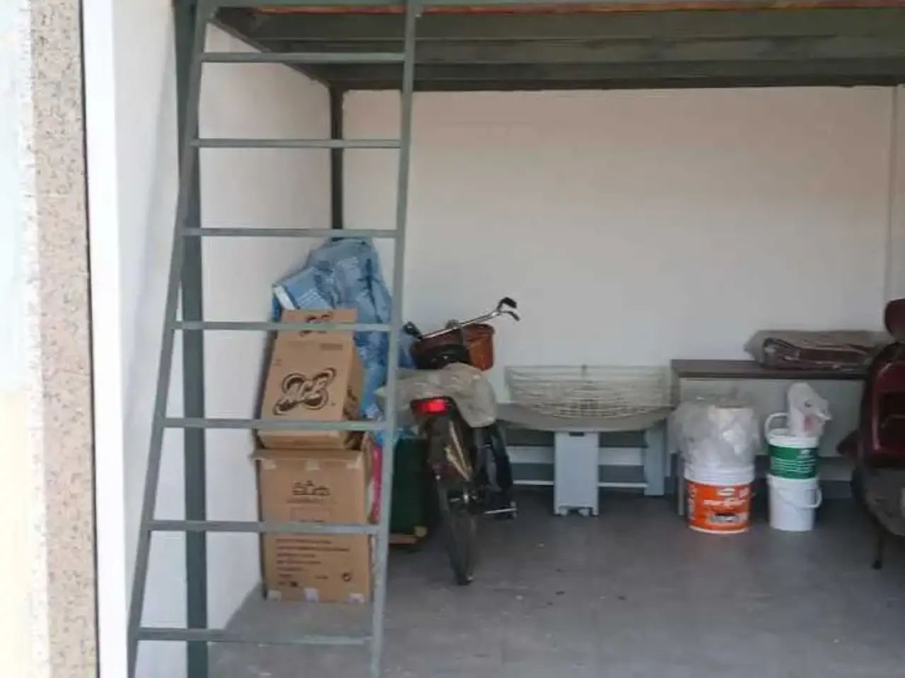 Parcheggio chiuso in , Siracusa, {3} - Foto 2