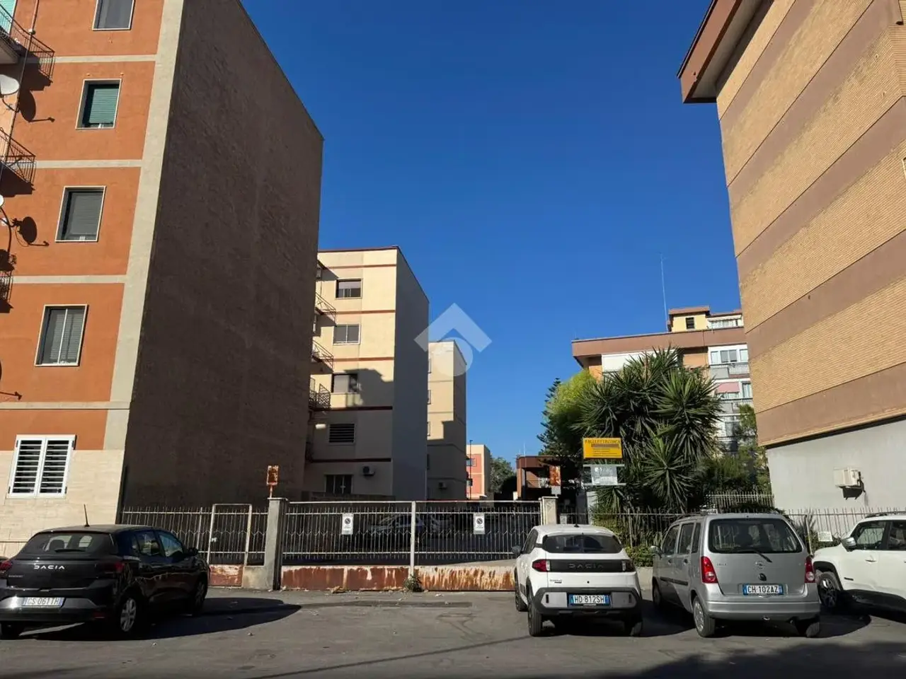 Magazzino in Viale Japigia 166, Bari, {3} - Foto 2