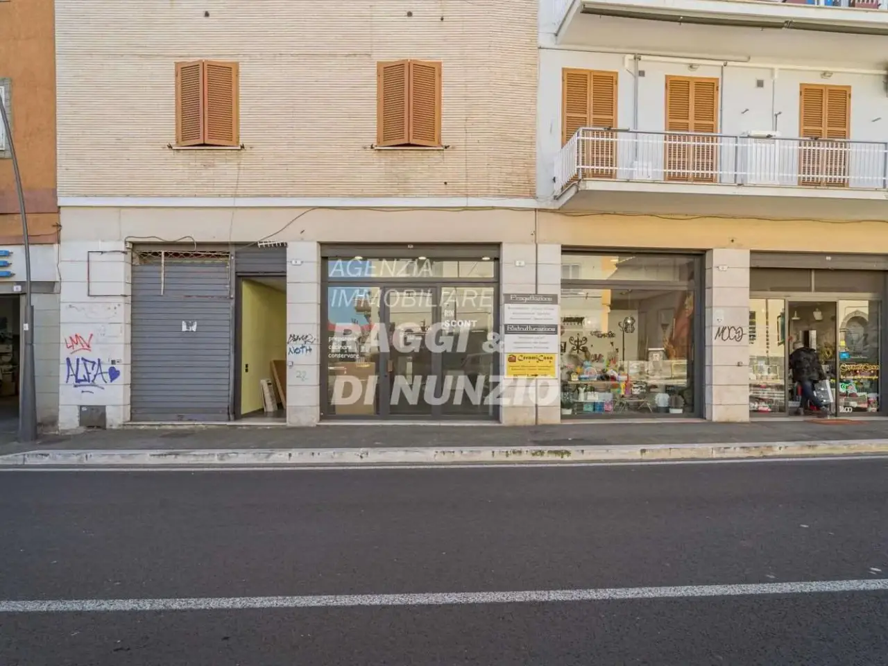 Negozio in Brigida Postorino 4, Frascati, {3} - Foto 1