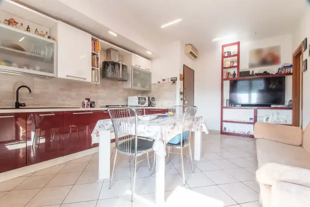 3-room flat in Via Don Luigi Sormani 9, Rescaldina - Photo 1